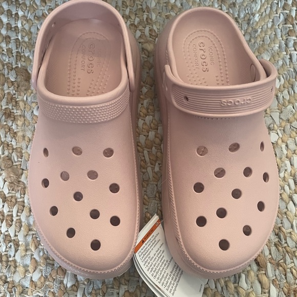 CROCS Shoes - NWT Crocs Platform
